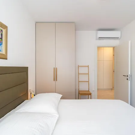 Apartment *