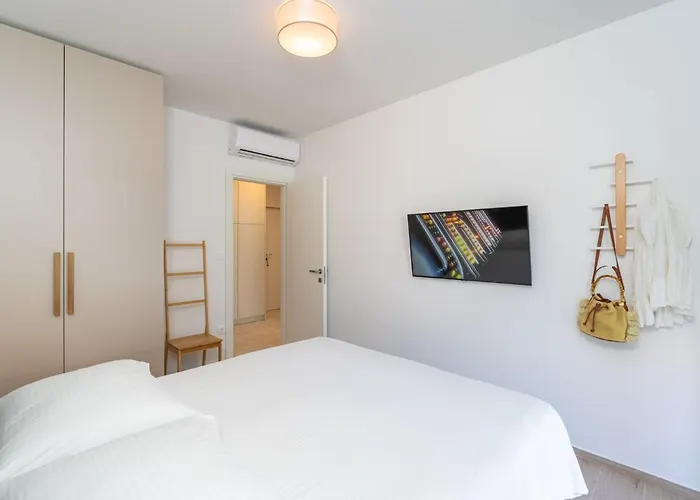 Apartment *