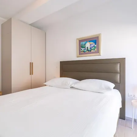 Apartment Apartman *