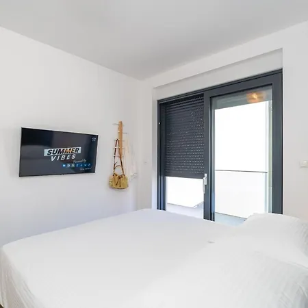 Apartment Appartement *